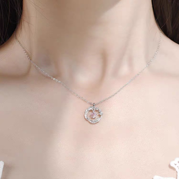 Kalung Rantai Liontin Lingkaran Geometris Bulu Bahan Zirkon Warna Silver Gaya Korea Untuk Wanita