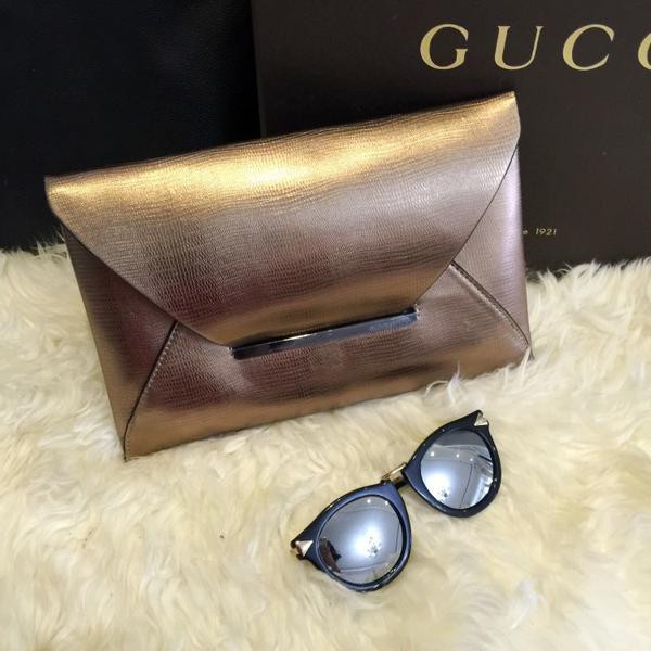 BCBG - Chic Urban Clucth Bag (In Stock Gold)