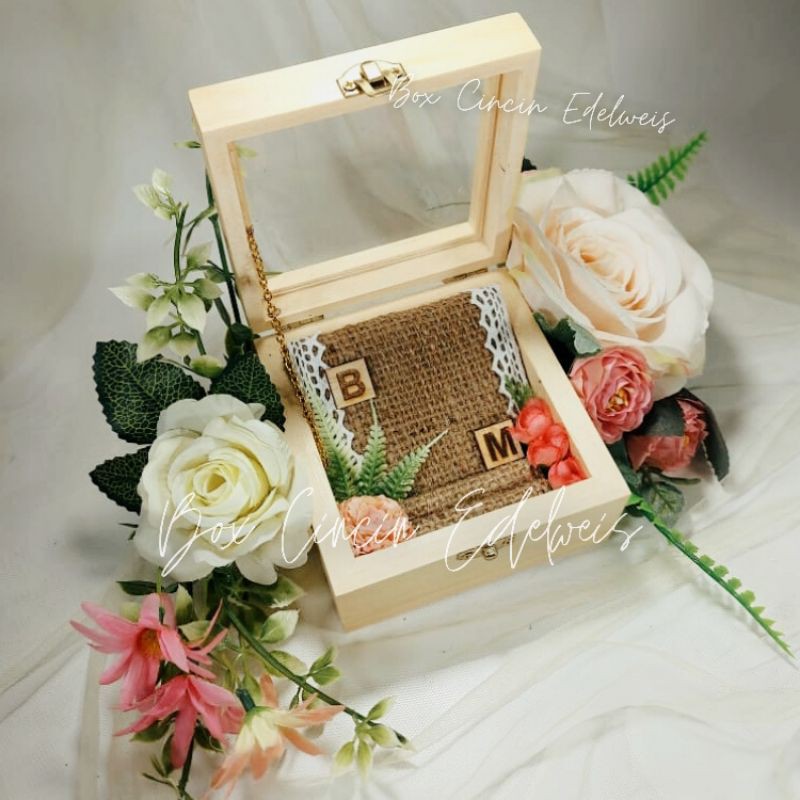 WOOD BOX/ RING BOX/ KOTAK CINCIN