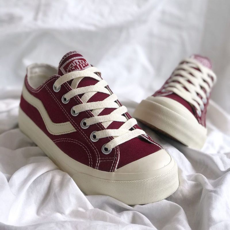 Ventela public low maroon