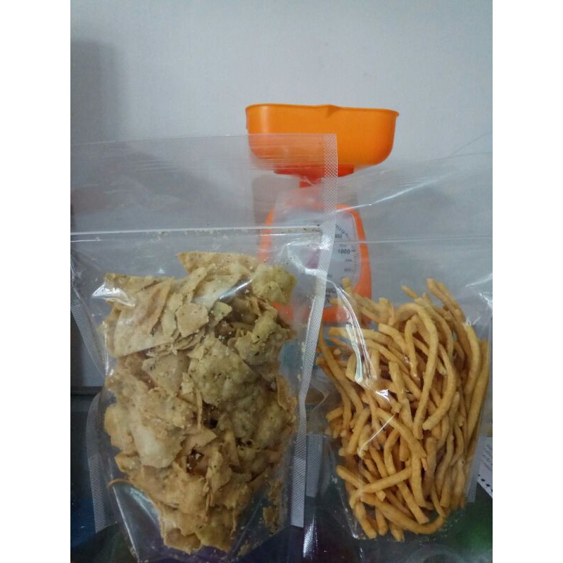 

Kripik Bawang / Cheese Stick 250 g