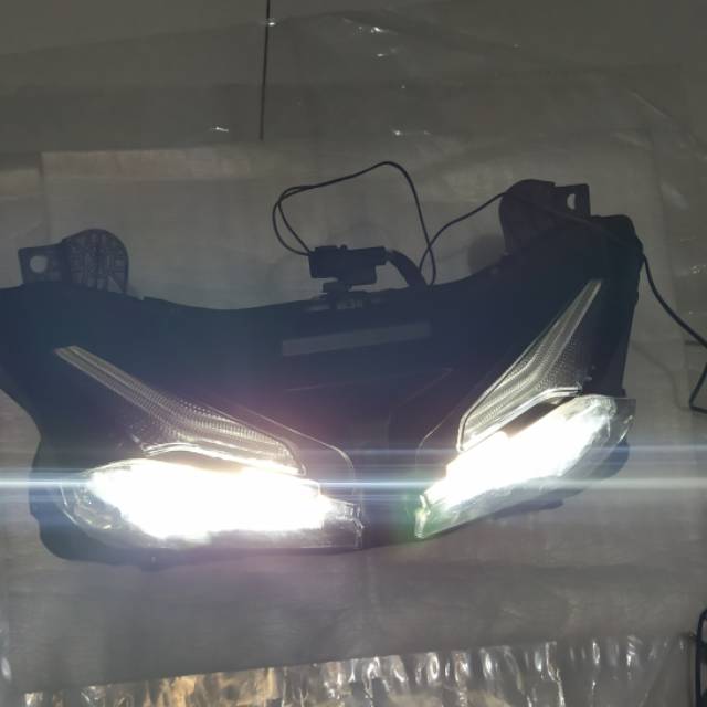 lampu depan reflektor headlamp assy Honda CBR 250 RR LED original