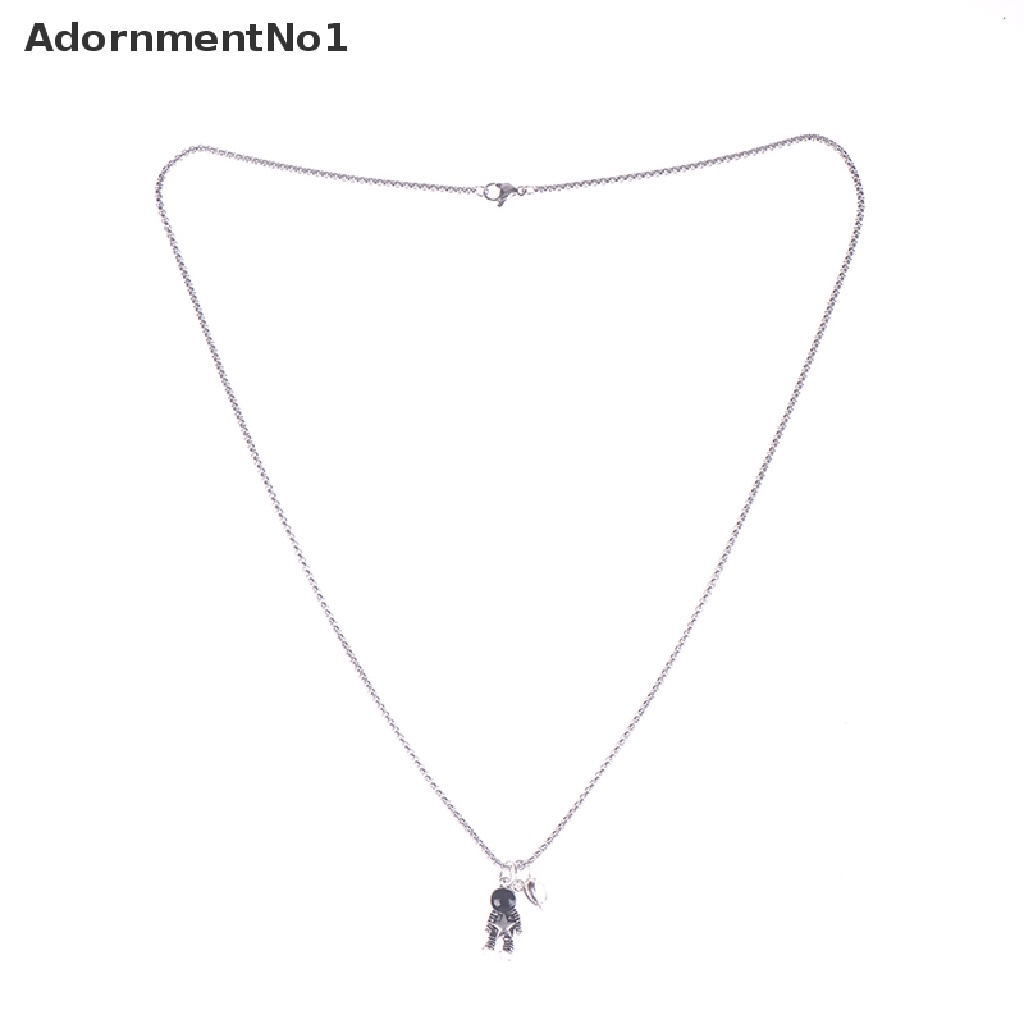 (AdornmentNo1) Kalung Rantai Dengan Liontin Astronot + Hati Magnetik Untuk Pasangan / Pria / Wanita