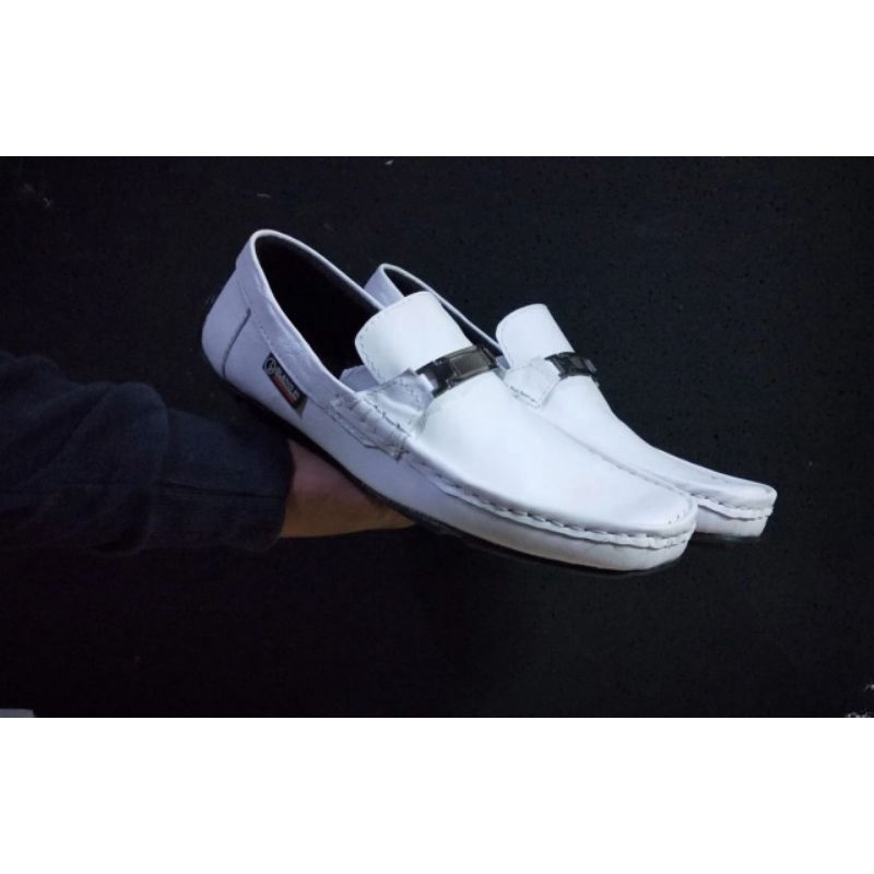 SEPATU PRIA KULIT ASLI SNESKERS FORMAL GLADIO