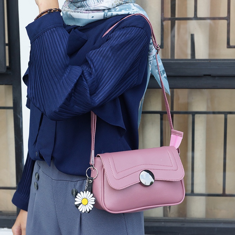 Luna Aura Tas Selempang Wanita Minixo Arindi Simple Dan Elegan Slingbag Wanita Kekinian Tas wanita Ootd