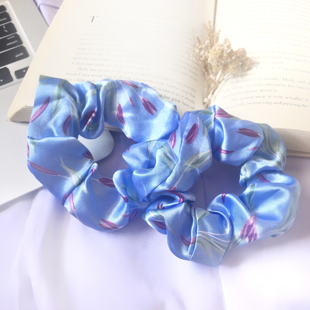 Scrunchie Satin Korea Bunga Ikat Rambut Cepol Hijab Aksesoris Rambut Perempuan / Anak