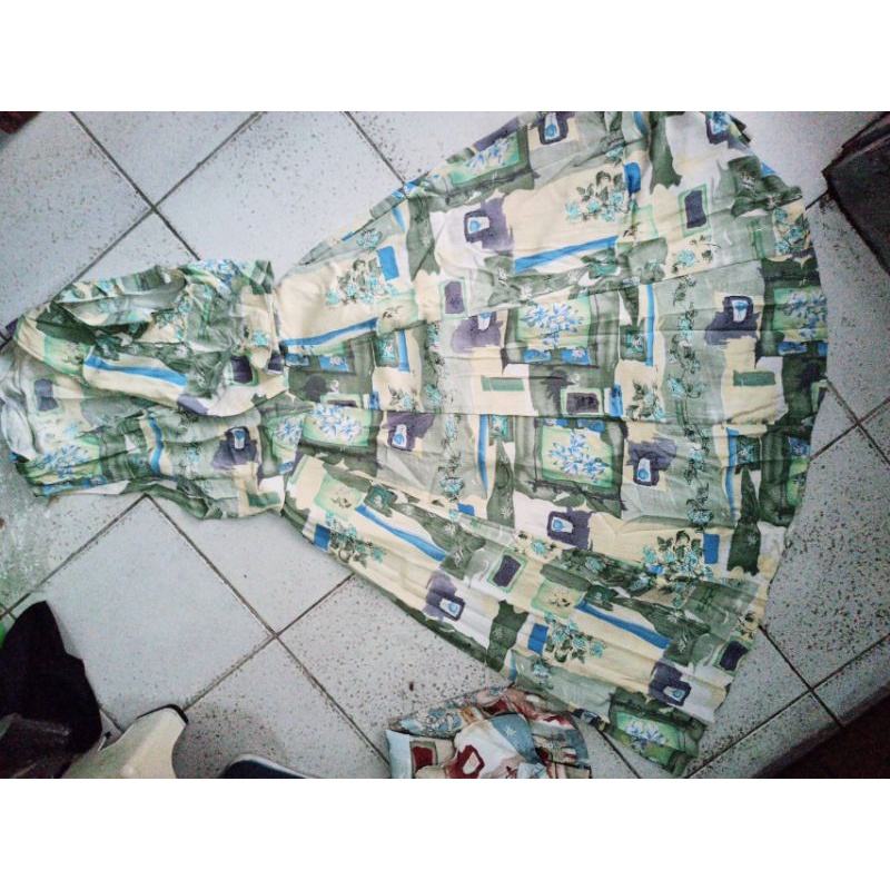 setelan rok wanita abstrak ukuran M hijau mint