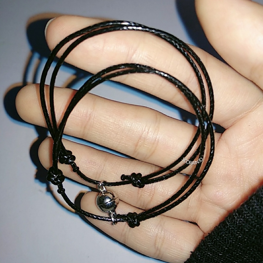 [INISIAL BULAT] GELANG COUPLE MAGNET INISIAL NAMA HITAM POLOS TALI KOREA | GELANG KAPEL PASANGAN BESTIEE BEST FRIEND | GELANG TREND KEKINIAN MAGNET COUPLE