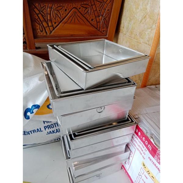 CETAKAN LOYANG  KUE UKURAN 18X18X5 20x20x5 22x22x5 24x24x5 LOYANG BOLU GULUNG MURAH TERJANGKAU ALUMINIUM ASLI FREE BUBBLE WRAPP EDISI REQUES HARGA MURAH