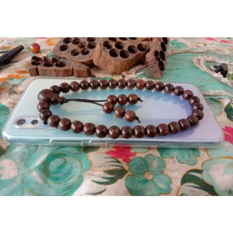 TASBIH GAHARU 10MM 33 BUTIR