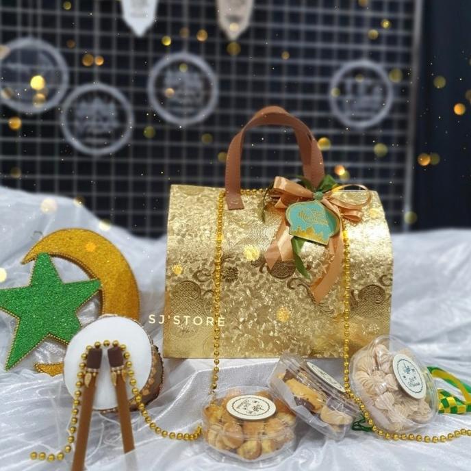 

BOX KUE KERING LEBARAN HAMPERS ISI 6 TOPLES BAGUS MOTIF XCD521XS