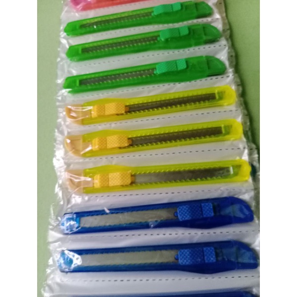 

Pisau Cutter Trans