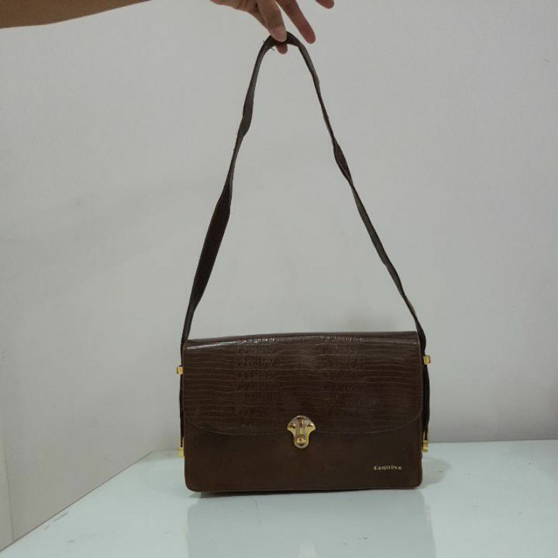 Esquire Vintage Sling Bag