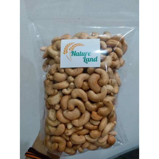 

100 Gr Kacang Mede Oven Jumbo Sulawesi / Roasted Cashew Nut