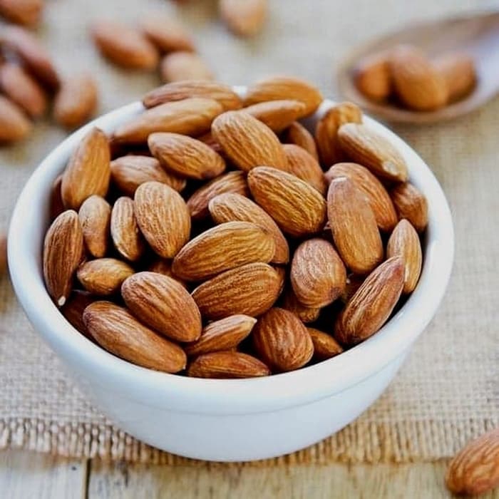 

Almond Roasted Creamy / Butter Milk 500Gram - Kacang Almond Kupas