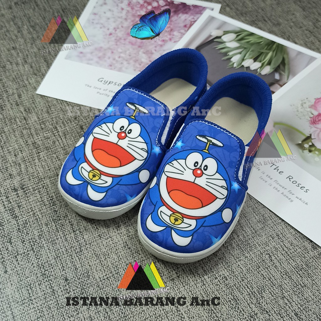 sepatu anak laki laki slip on warna biru / sepatu selop slipon anak perempuan doraemon termurah lucu cod