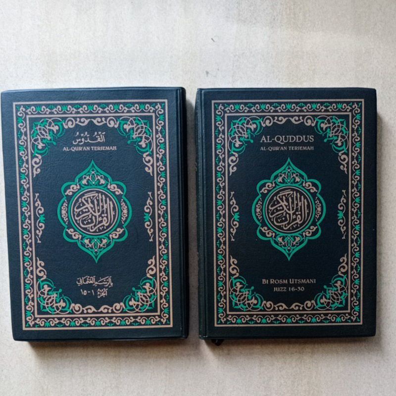 Alqur'an Terjemah 2 jld kudus Usmani kecil