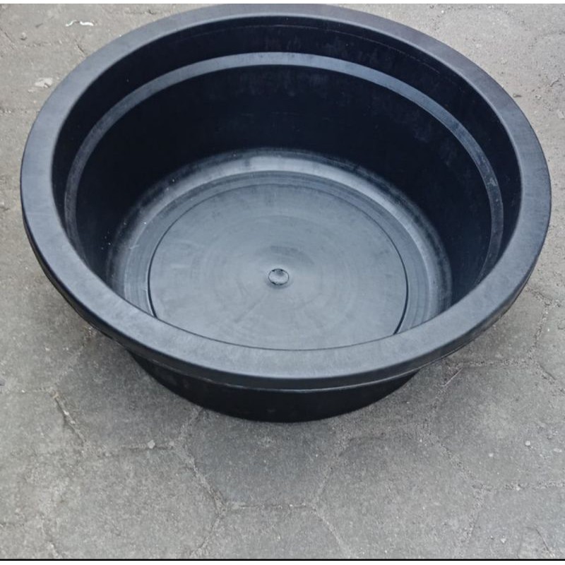 Bak Jumbo Ember B80 hitam karet anti pecah