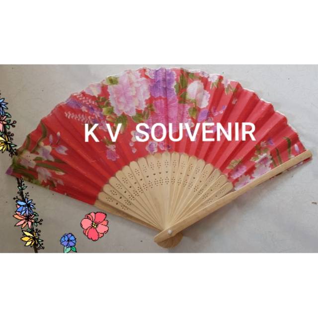Souvenir kipas jepang