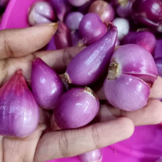 

Bawang merah kupas