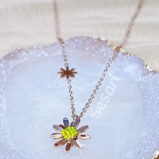 SESARI - Kalung Bunga Marigold Flower Titanium Stainless Steel Anti Karat Anti Luntur Wanita Rose Go