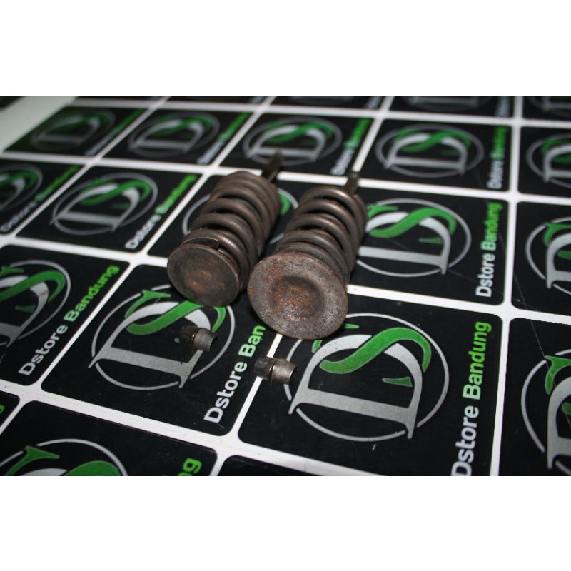 klep minerva mx 150cc plus pernya