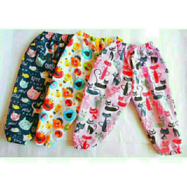 (Harga Ecer) Celana jogger katun catra anak perempuan dan laki,  celana joger panjang size M