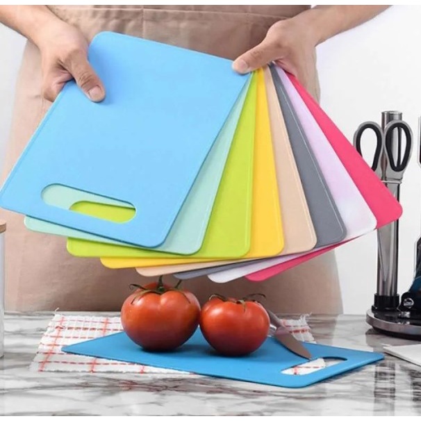 TALENAN PLASTIK 29 X 19 CM TEBAL 1,5 MILI / TALENAN DAPUR TIPIS / CUTTING BOARD / ALAT DAPUR