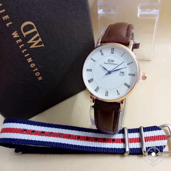 

D.W PAKET KANVAS ROMAWI BROWN (NAVY WHITE RED)