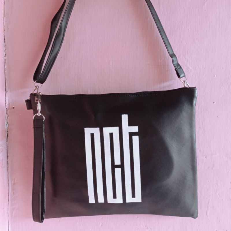 Tas Selempang NCT Bag