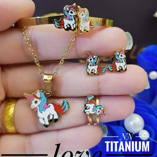 Titanium set perhiasan anak 3005k