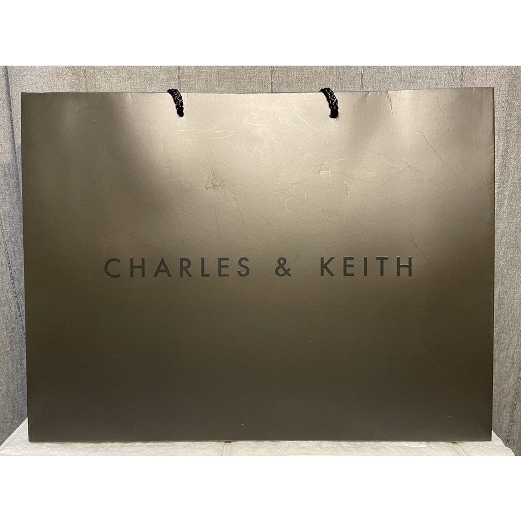 

Paper bag Charles & Keith Original