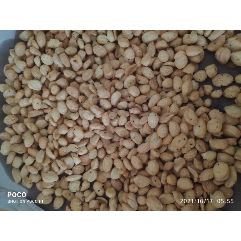 

kue biji2 /jintan hitam