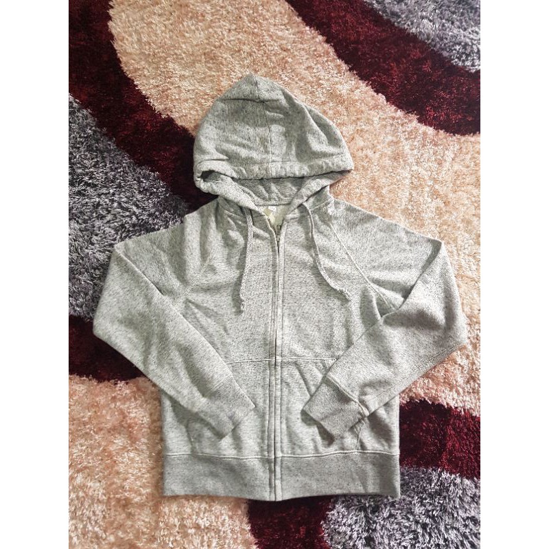 HOODIE UNIQLO ORIGINAL SECOND BRANDED