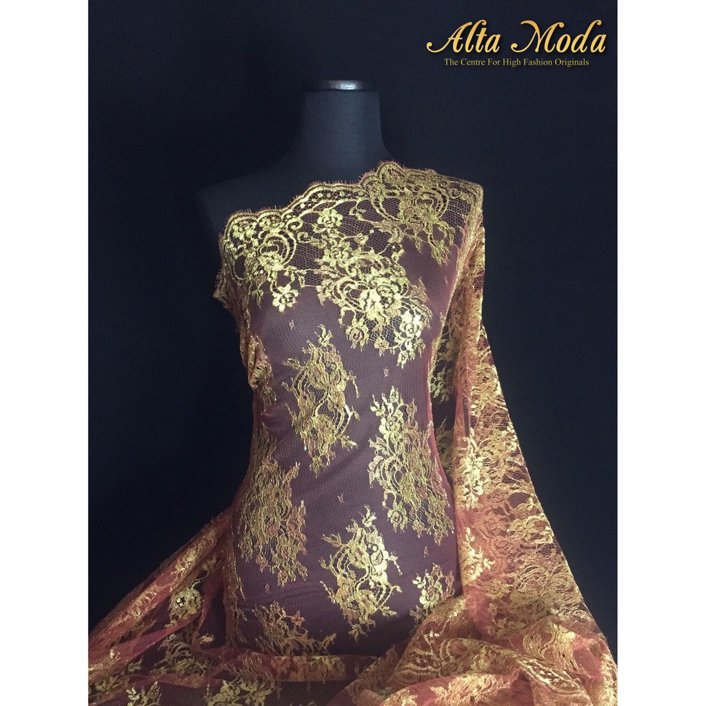 

Alta Moda Brokat Perancis Kebaya Desain Merah Bata Coral Gold