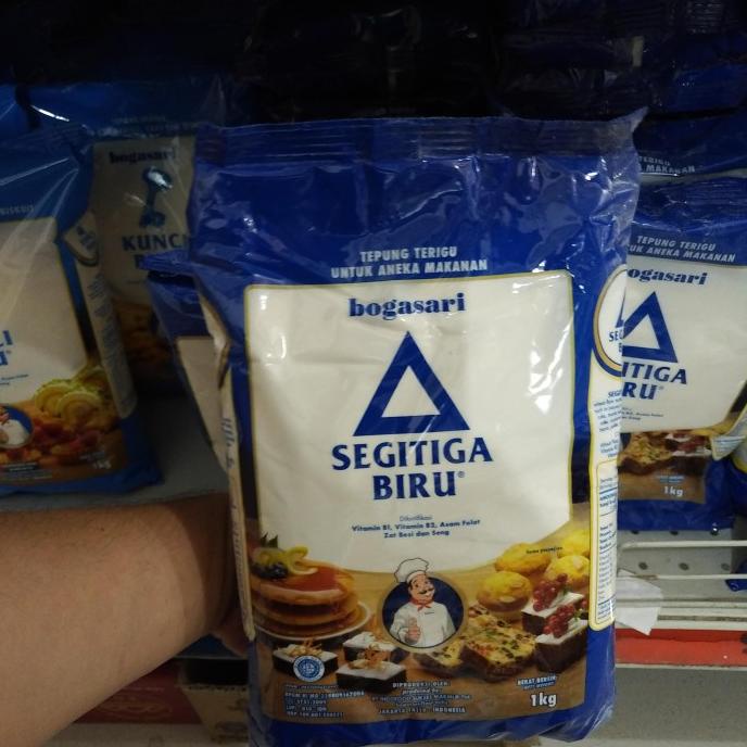 

TEPUNG TERIGU SEGITIGA BIRU 1KG