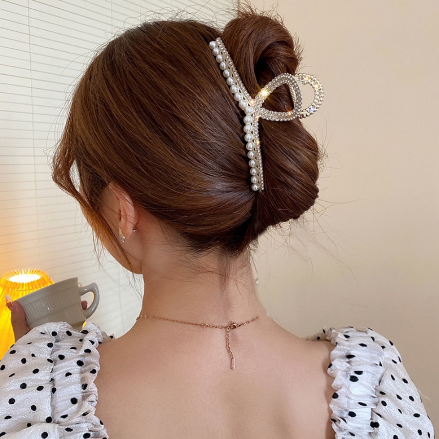 Jepit Rambut Ponytail Bahan Metal Aksen Mutiara Dan Berlian Imitasi Gaya Korea Untuk Wanita