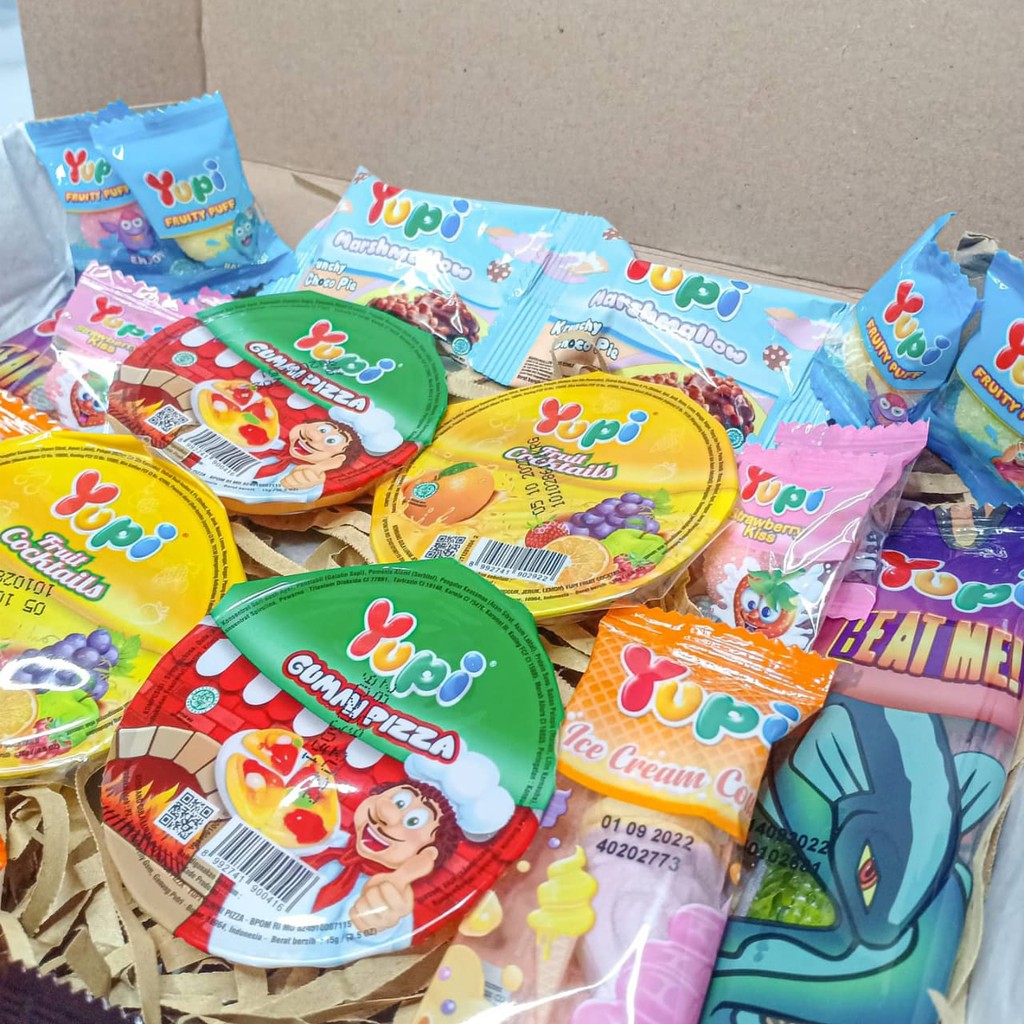 Gummy Box/Gift Box/Snack Box/ Yupi Box/HAMPERS dari bebeb