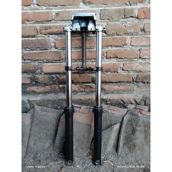 0SKOK DEPAN TIGER REVO MEGAPRO ORIGINAL TIREV ORI MEGA PRO PRIMUS MP SHOCK SEGITIGA AS BOTTOM