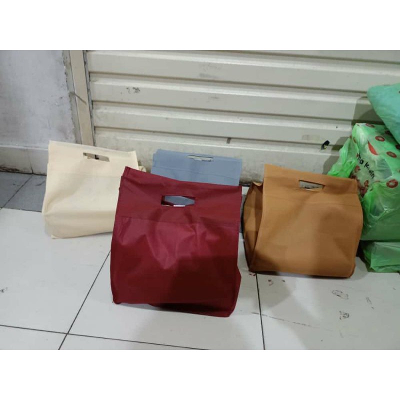 

tas pita bambu buat nasi box 25 isi 12 pcs terlaris dan termurah