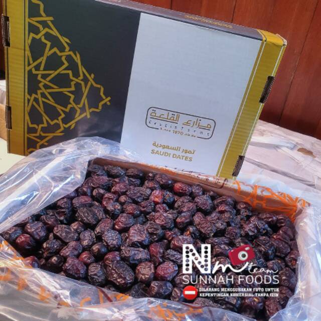 

KURMA AJWA ORGANIK ORI MADINAH CASTLE FARM