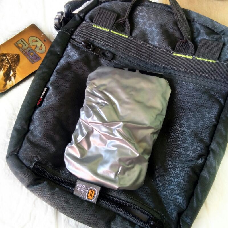 TAS SELEMPANG/POUCH/TAS RAINCOVER/TAS KECIL/TAS OUTDOOR/TAS RIGI