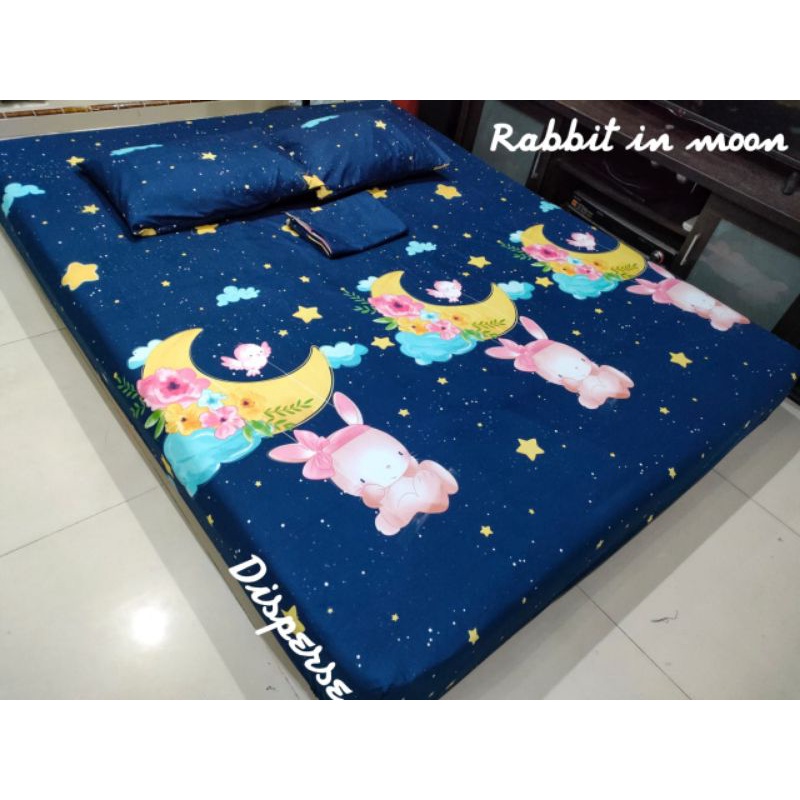 Sprei Rabbit In Moon