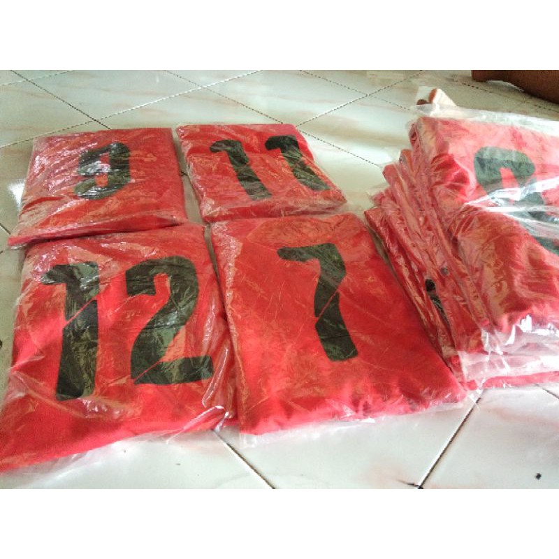 

Paket Jersey dengan sablon no punggung