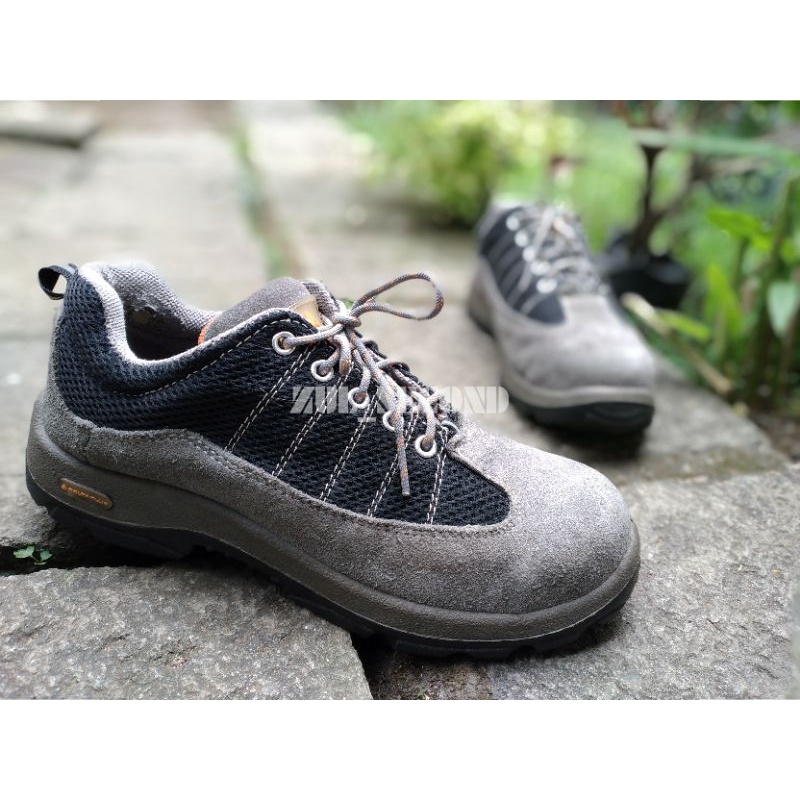 Sepatu Safety Deltaplus