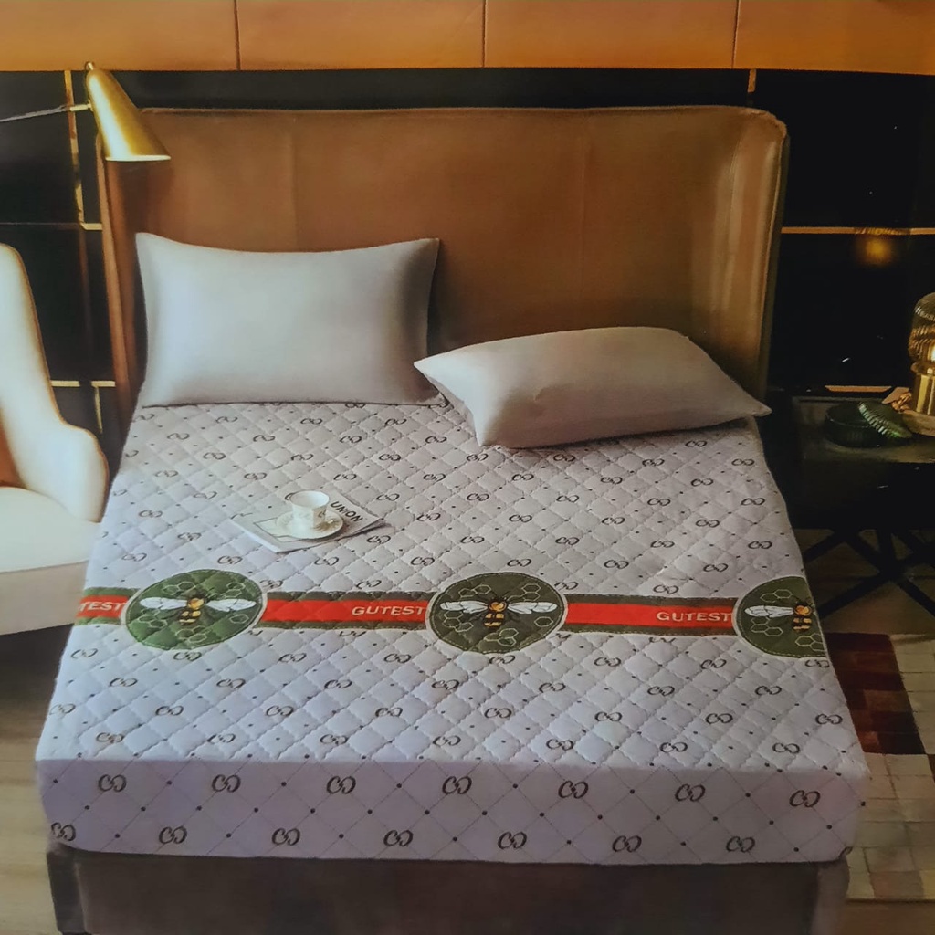 SPREI WATERPROOF IMPORT 180 X 200 CM / SPREI WATERPROOF ORIGINAL ANTI OMPOL SPREI ANTI TEMBUS / SPREI ANTI AIR BAHAN ADEM LEMBUT DAN KARET KELILING SEPREI ANTIAIR KARET KELILING ANTIPANAS ANTI TEMBUS OMPOL-GUCCI ABU ABU