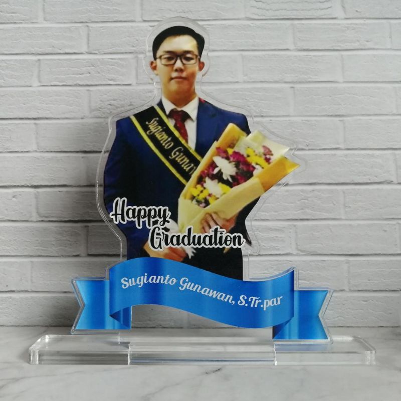 Plakat Custom, Plakat Akrilik, Plakat Wisuda, Tropy Akrilik