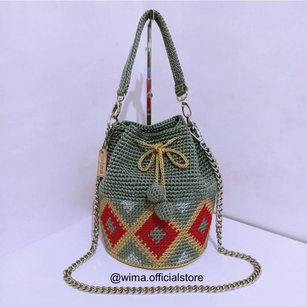 Tas wanita, rajut, tas selempang, tas rantai, tas tali serut, tas cantik, antik, unik, nyentrik, men