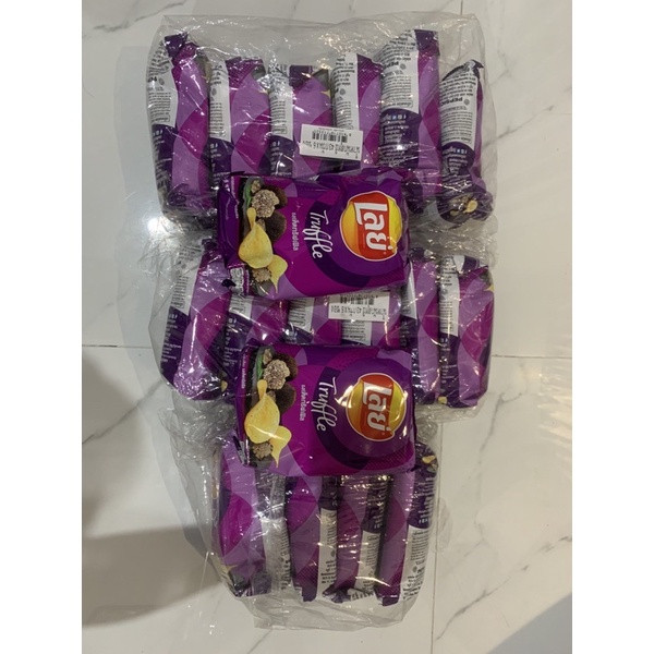 [READY STOCK] LAYS TRUFFLE, SALTED EGG, 3in1 SALMON CHILI LIME FLAVOR SNACK THAILAND