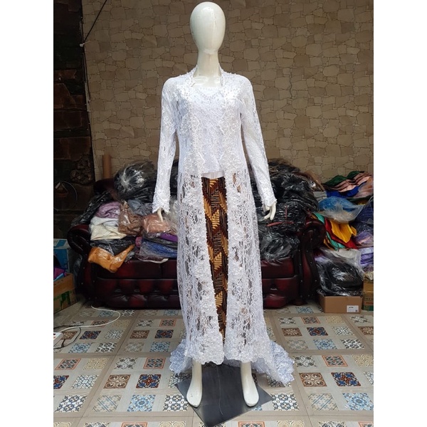 kebaya broklat/kebaya kutubaru ekor/kebaya akad/kebaya putih